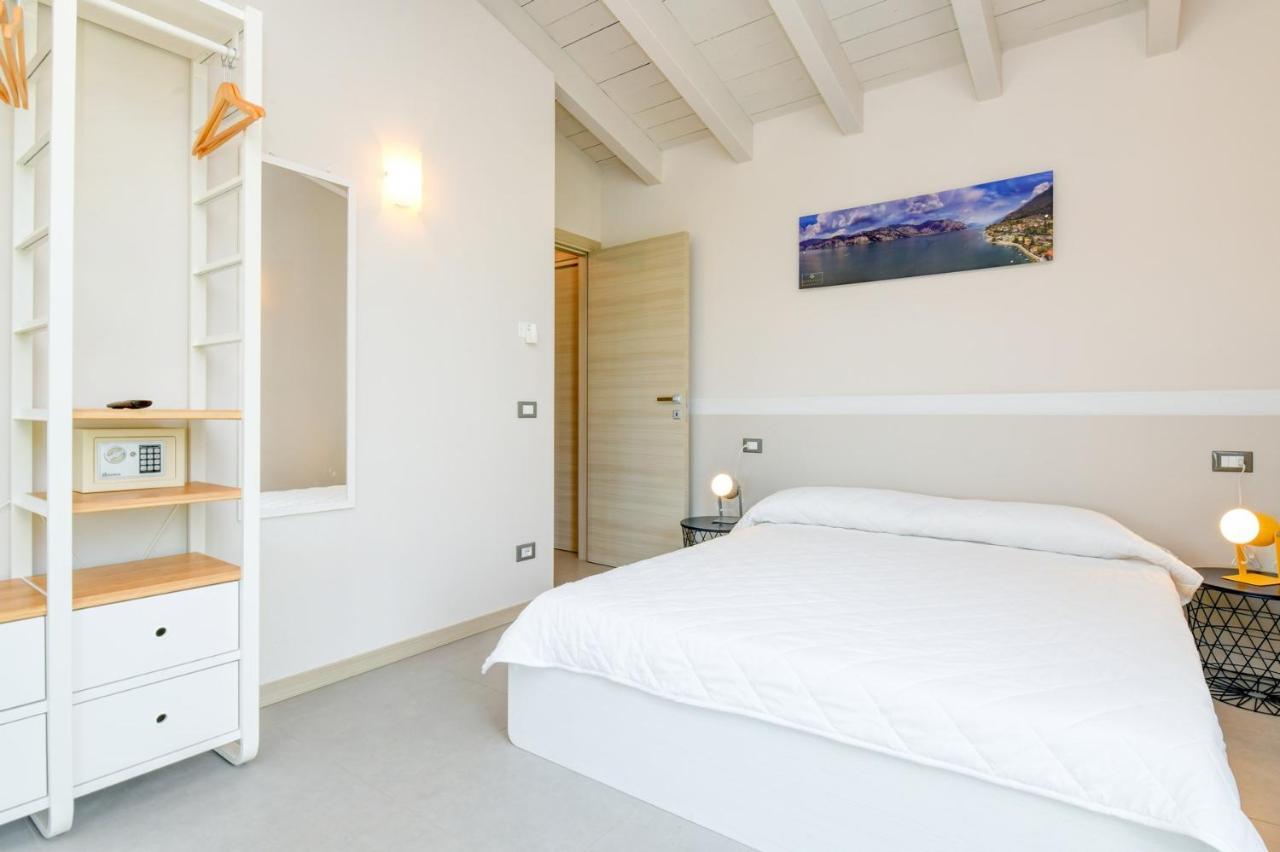 Gardaliva 5 Lägenhet Manerba del Garda Exteriör bild