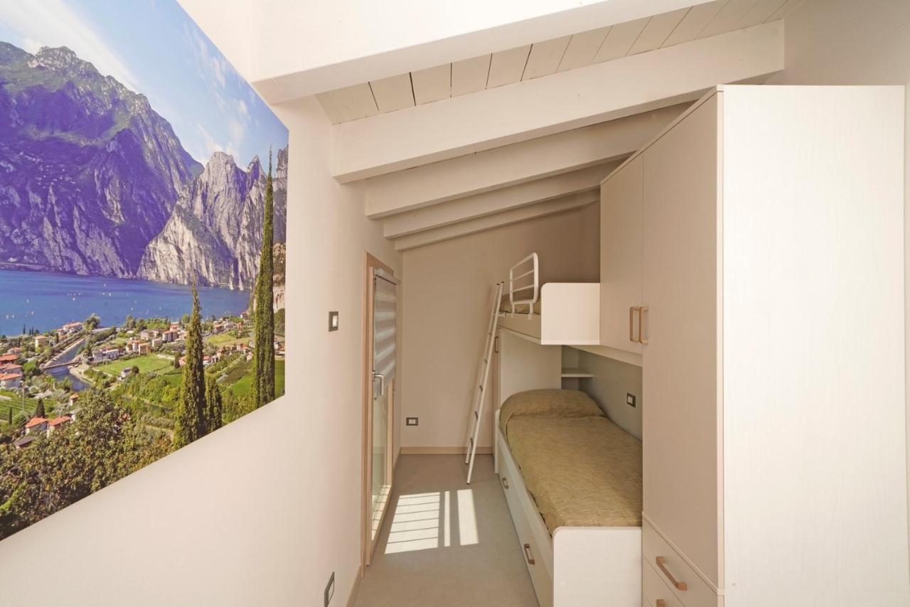 Gardaliva 5 Lägenhet Manerba del Garda Exteriör bild